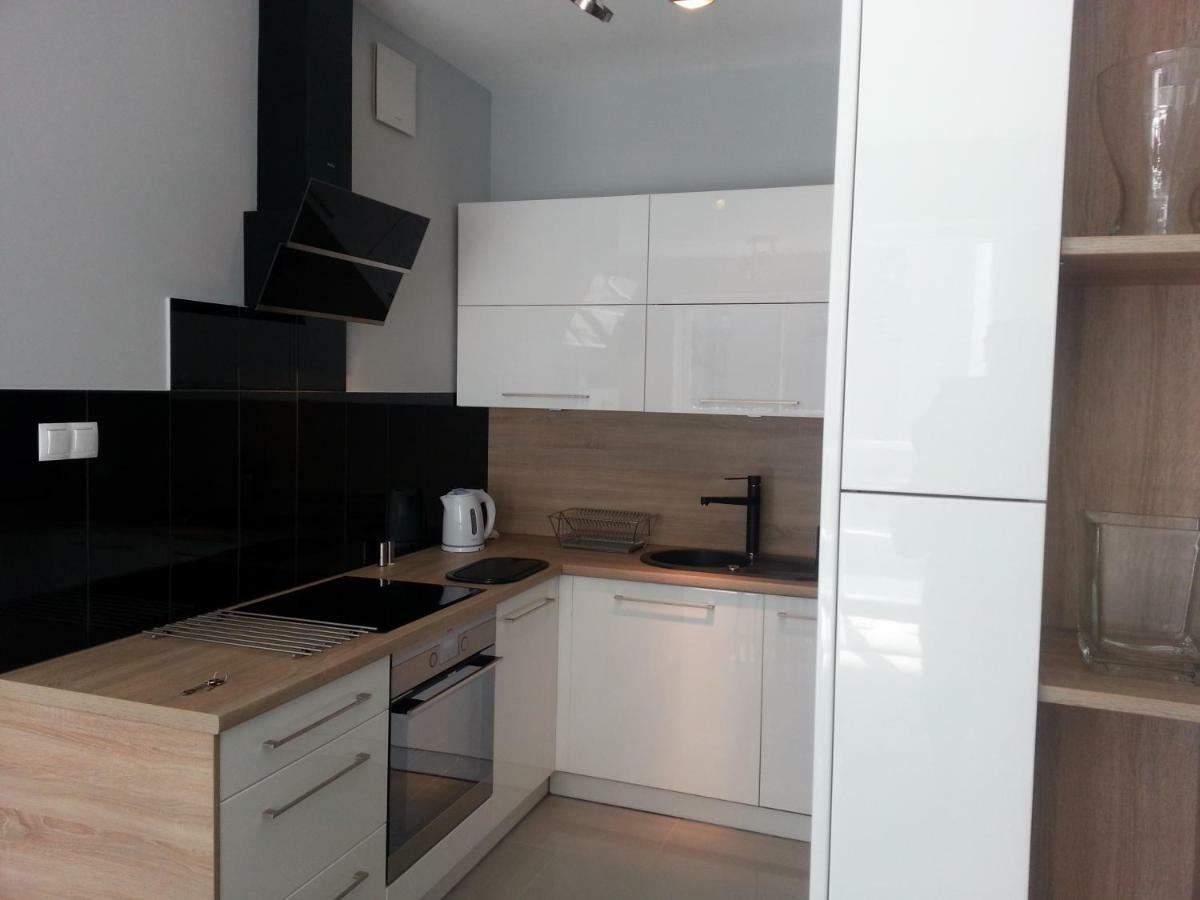 Strict Center Towarowa Appartement Poznań Buitenkant foto