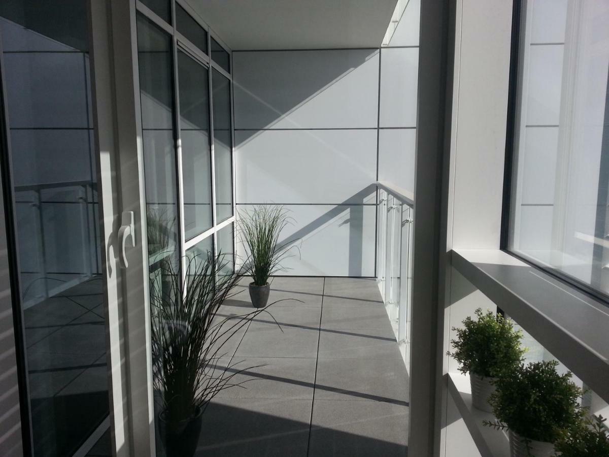 Strict Center Towarowa Appartement Poznań Buitenkant foto