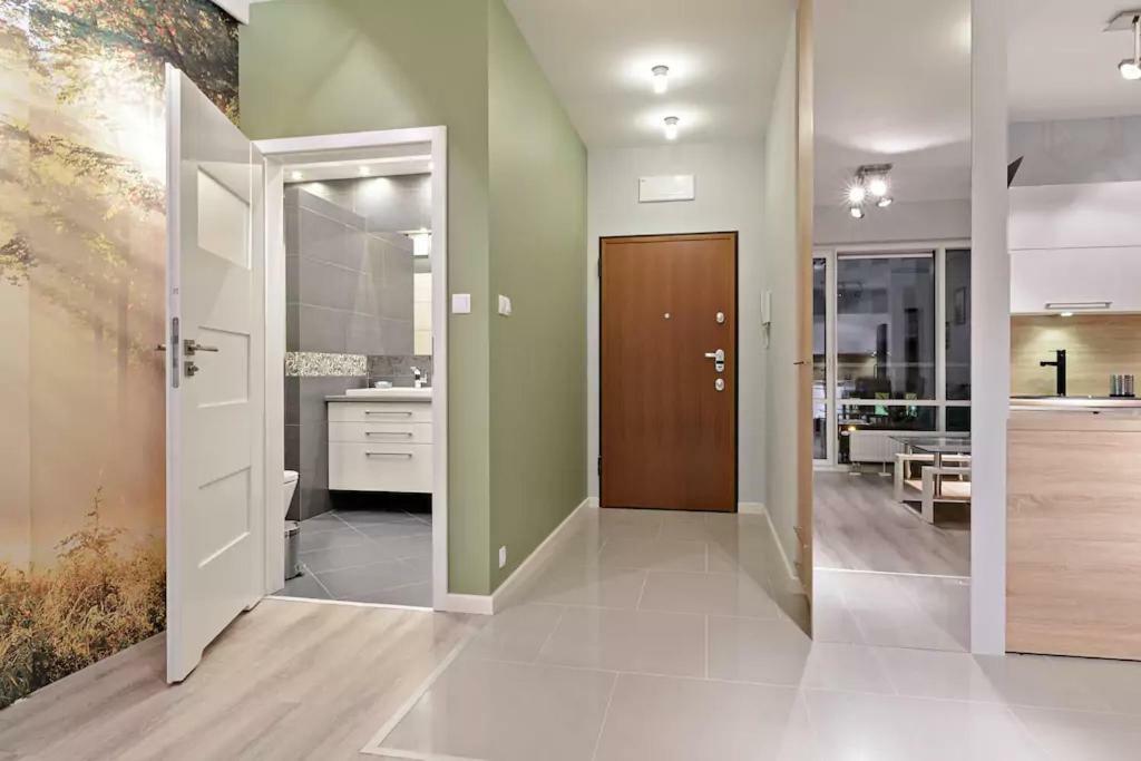 Strict Center Towarowa Appartement Poznań Buitenkant foto